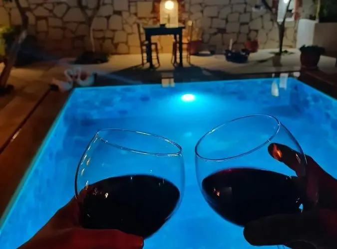 فندق Bademici *